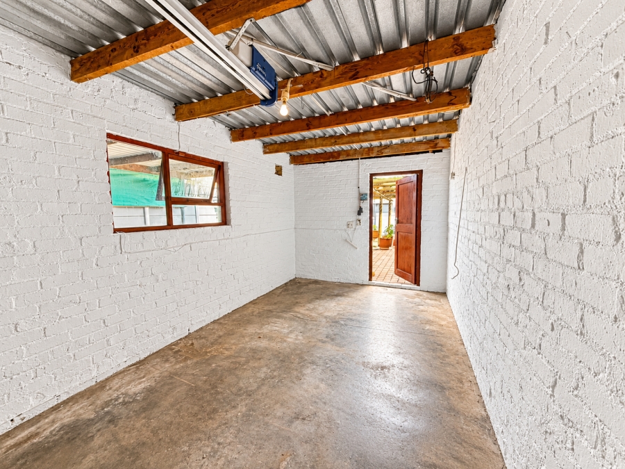 4 Bedroom Property for Sale in Bothasig Western Cape